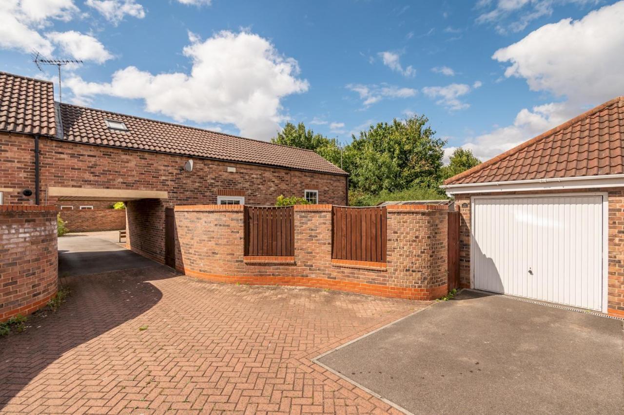 Pass The Keys Charming Cottage Near Clifton Moor York Extérieur photo