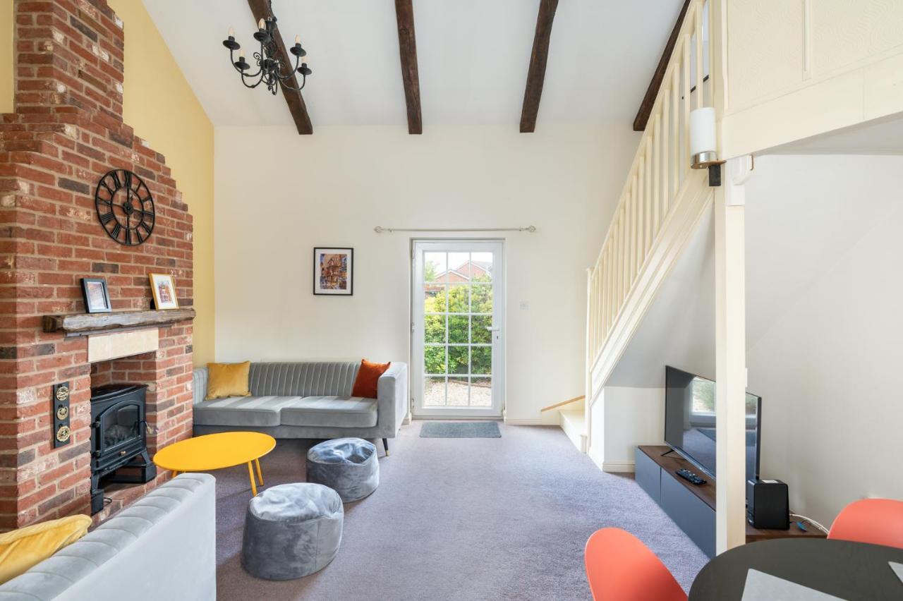 Pass The Keys Charming Cottage Near Clifton Moor York Extérieur photo